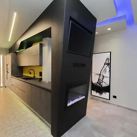 Luxury * Rom