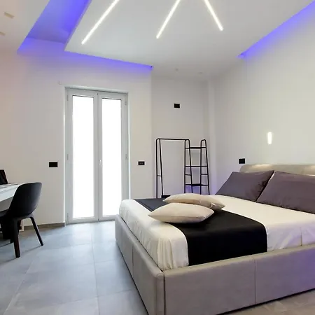 Luxury * Rom