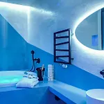 Luxury Wellness With Jacuzzi & Free Parking *