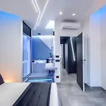 Apartmán Luxury Wellness With Jacuzzi & Free Parking