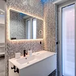 Luxury Wellness With Jacuzzi & Free Parking *