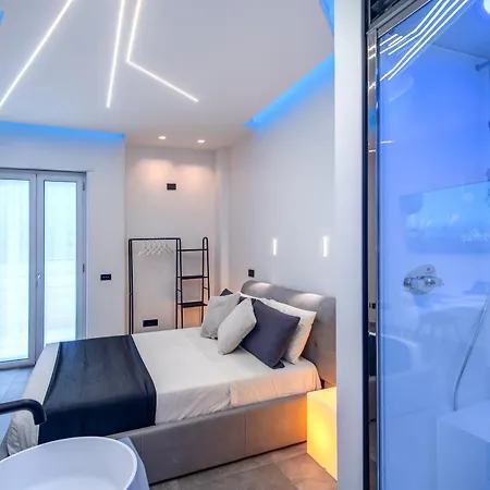 Luxury Wellness With Jacuzzi & Free Parking Апартаменты Рим