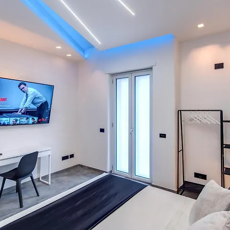 Апартаменты Luxury Wellness With Jacuzzi & Free Parking *