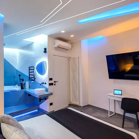 Апартаменты Luxury Wellness With Jacuzzi & Free Parking Рим