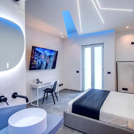 Апартаменты Luxury Wellness With Jacuzzi & Free Parking