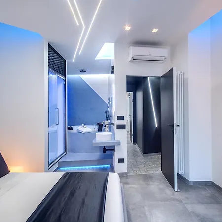 Апартаменты Luxury Wellness With Jacuzzi & Free Parking