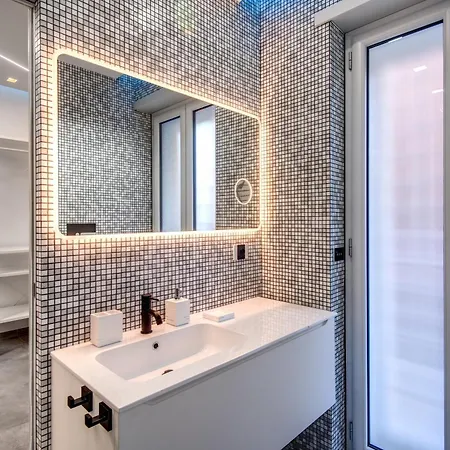 Luxury Wellness With Jacuzzi & Free Parking *